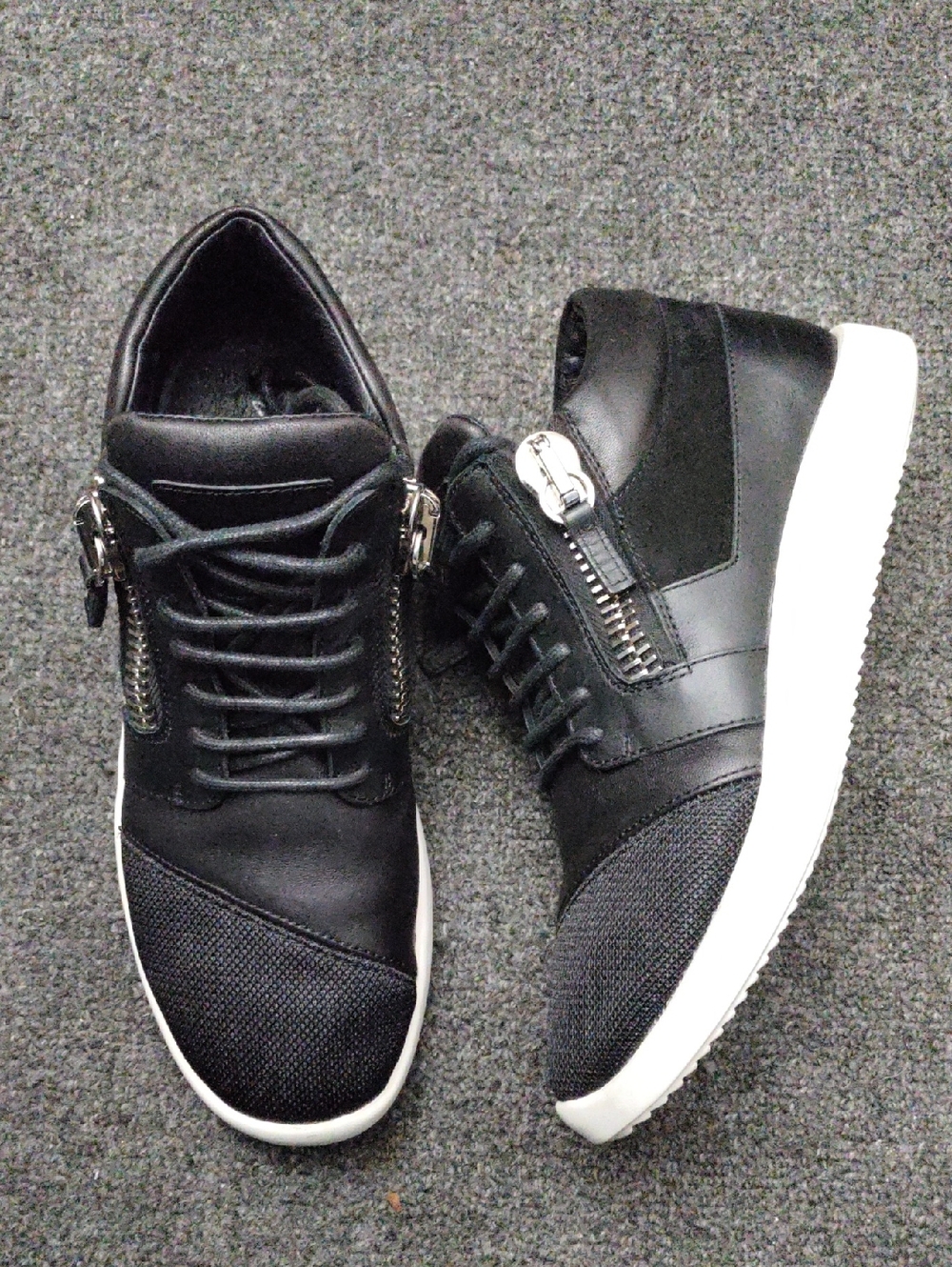 Giuseppe Zanotti Black Low-Top Sneakers with White Sole
